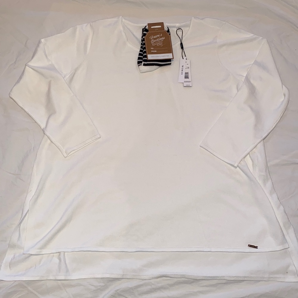 Tahari; 1x; white